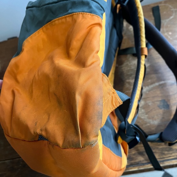 Patagonia Matte 30L Backpack - Picture 4 of 7